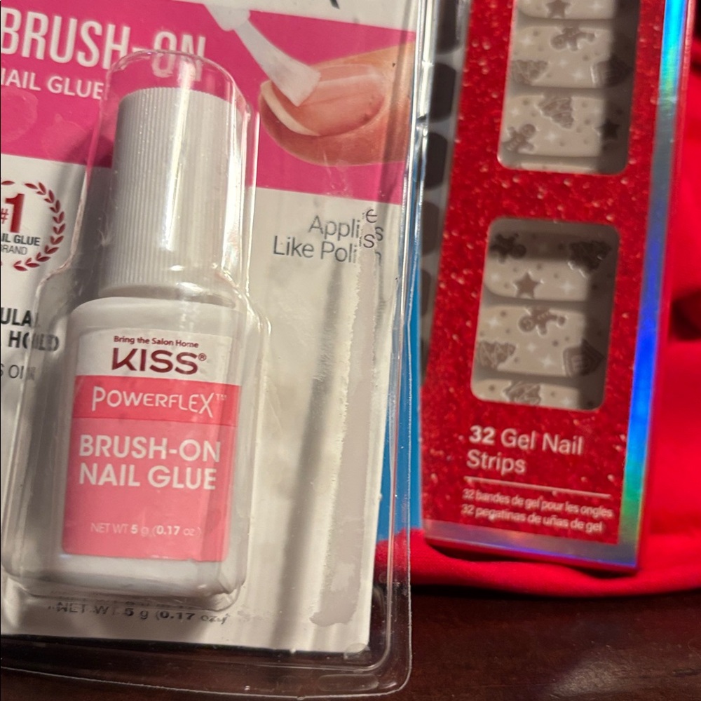 MWOT NAIL PRODUCTS GEL STRIPS: DASHING, DIVA, AND LILY AND FOX - Picture 14 of 14